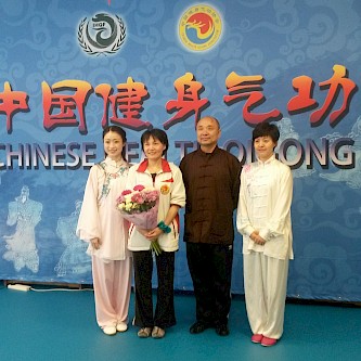 BHQA Founders Faye Yip and Tary Yip with Shanghai Qigong Professors Wang Jing and Tao Su Xiu at the BHQA in the UK (May2016)